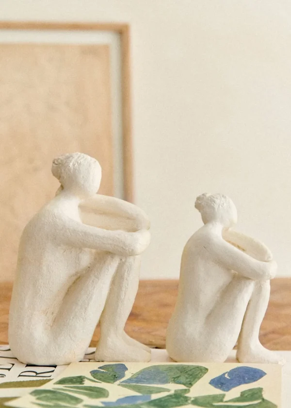 Sezane Skulptur Guénolée Courcoux - Frau In Gedanken Großes Modell< Gastkünstlerinnen